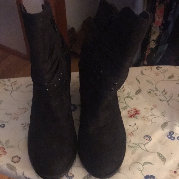 Black fringe heeled boots - Picture 1 of 2